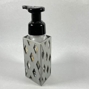 3D Printed Diamond Pattern Soap Dispenser Sleeve for Bath and Body Works Brand Foaming Hand Soaps