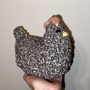 Medium Chunky Speckled Chicken