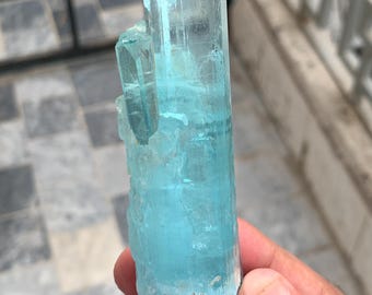 11.4グラムの最高級宝石品質アクアマリンクリスタルシガールパキスタン