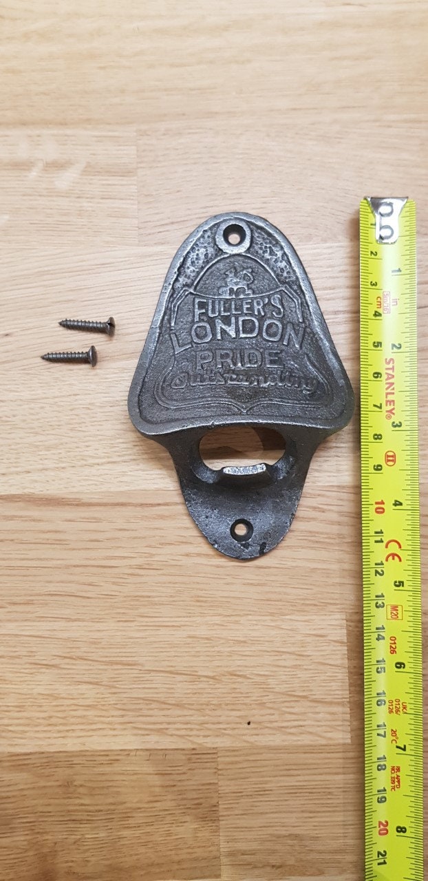 Abrebotellas montada en la pared de hierro de estilo antiguo | Etsy