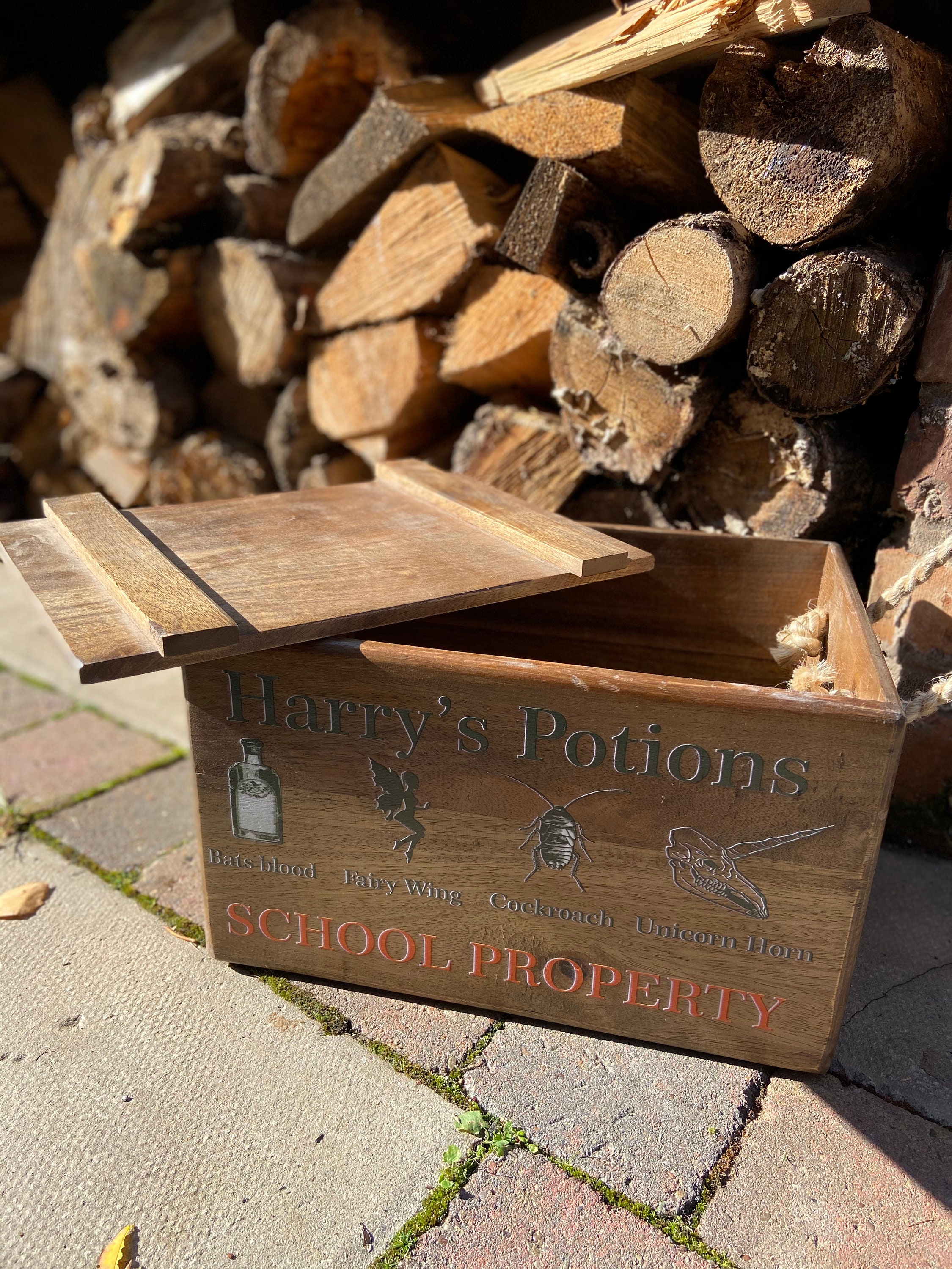 Caja de almacenamiento de pecho encerada de madera maciza con | Etsy