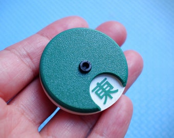 Mahjong Wind Disc Direction Indicator Rotating with Magnetic Base (Chinese, NESW)