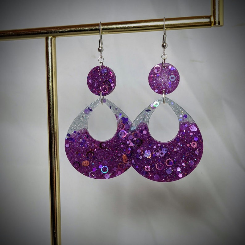 Purple  Silver 70/'s Mod Inspired Handmade Resin Earrings