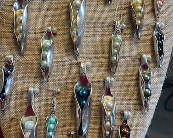 Sweet Pea Necklace