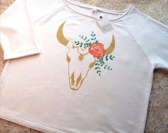 Western Oversized Sweatshirt, Cowgirl Sweatshirt Women, Cow Skull Sweatshirt, Bull Skull Sweatshirt, Occidental Sweatshirt, Rodeo Sweatshirt