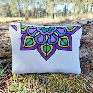 Borsa mandala artistica, borsa per cosmetici dipinta a mano, piccola borsa per cosmetici in cotone, borsa per trucchi da donna con cerniera, borsa dal design mandala, borsa da toilette per le donne