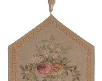 Aubusson Light Floral Table Runner 71x14 inch – Elegant Jacquard Woven Gobelin Table Decor – Classic French Style Tablecloth