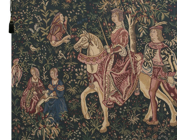 Noble Amazon Falcon Hunt Tapestry Wall Art: Medieval Belgian Woven Wallhanging for Living Room