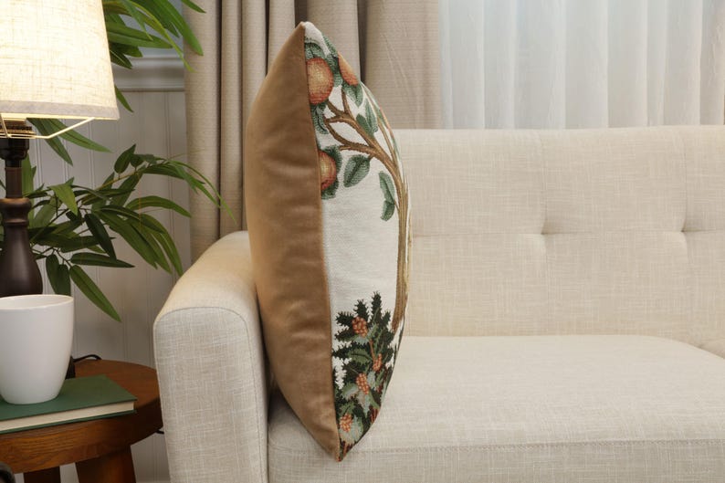Lion Pheasant Tapestry Throw Pillow Cushion Cover: French Jacquard Woven Medieval (19x19 Inch) image 4