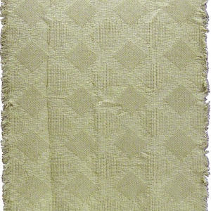 Diamond Design Tapestry Throw - North American Made (48x68 inch)