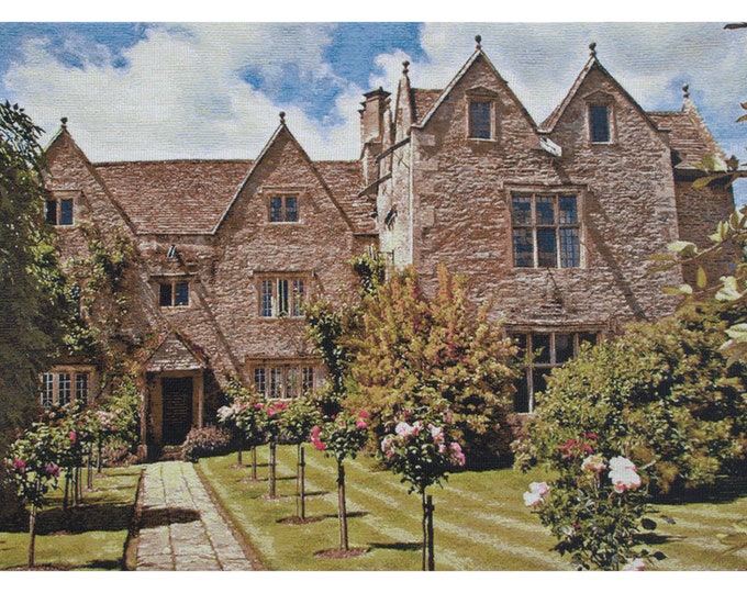 William Morris House Tapestry: Belgian Woven Jacquard Wall Art (25x37 inch)