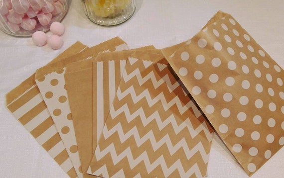 24 48 96 X Brown Kraft Paper Sweet Bags Spots Stripes. Retro