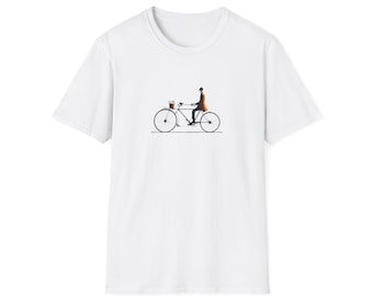 Camiseta Unisex Softstyle- Unisex con una ilustración de una bicicleta vintage y un ciclista montando en ella.