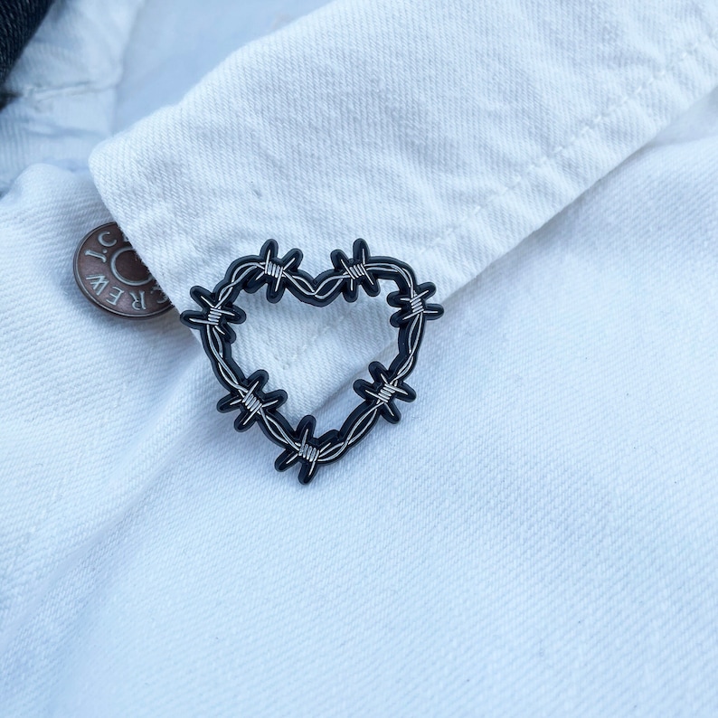 Barbed Wire Heart Lapel Pin - Etsy