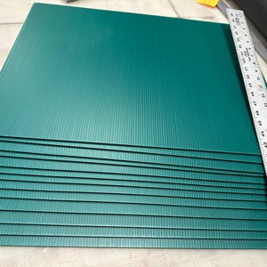 30 Blank Green Yard Signs 24x18 Corrugated Plastic 4 mm, Lawn Sign, Bandit Sign, Plastic Board Shipped Same Day
