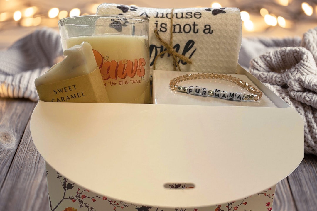 Gift Box for Dog and Cat Lovers, Theme Centered Around Dogs and Cats