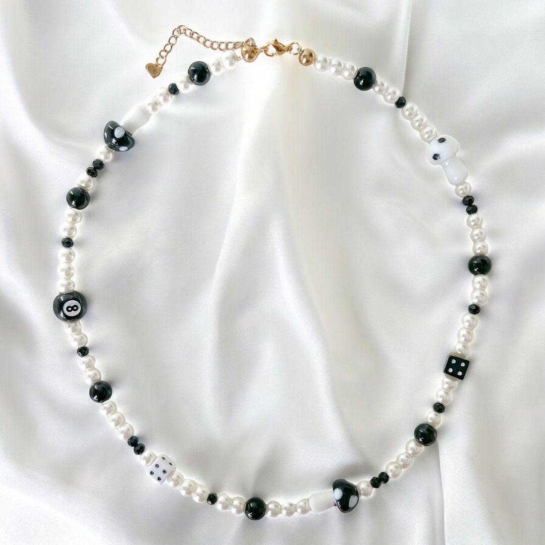 ●VVV● Black Dice Mushroom Pearl Bead Necklace 22FWNK071BKF BLACK DICE MUSHROOM PEARL BEADS NECKLACE - VVV | 60% - Asian
