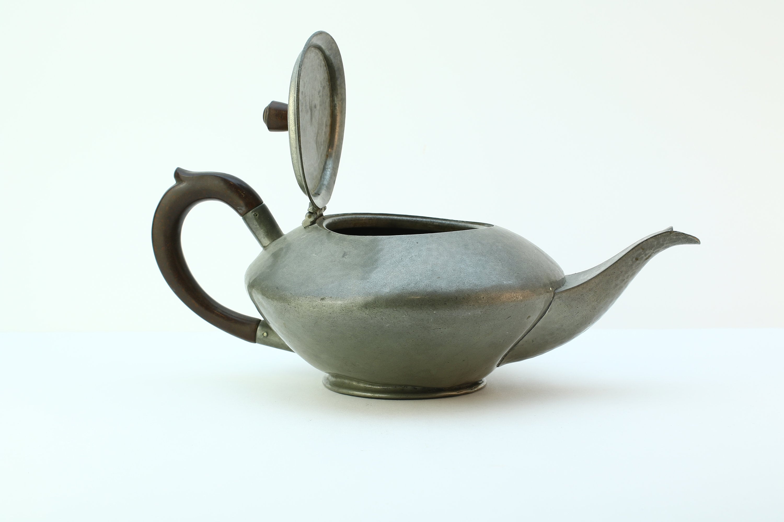 My Lady Vintage Hand Hammered English Pewter Tea Pot Etsy UK