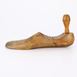 Vintage Wood Shoe Form Cobbler's Shoe Tool Shoemakers Primitive Tool ...