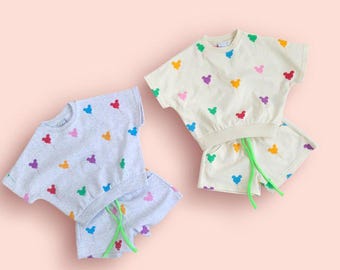 Mickey & Minnie Balloon sets.  Spring Disney outfits. Summer Disney outfits. Family Matching. Toddler Disney. Kid Disney Outfit.