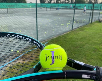 Namethatball - Personalised tennis balls - Name and initial