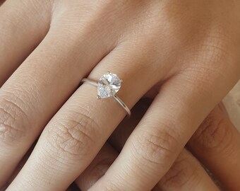 Birne Moissanite Diamant 1.5CT Birne Moissanite Diamant Verlobungsring für sie, Birnen Solitär Ring, Birnen Ring, Birnen Moissanite Diamant Ring für sie