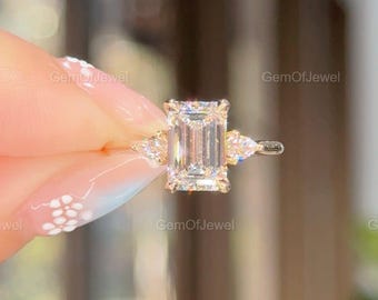Emerald Moissanite Diamond 3 Stone Emerald Diamond With Side Pear Moissanite Diamonds Engagement Ring For Her, 1.8ct Emerald Diamond Ring