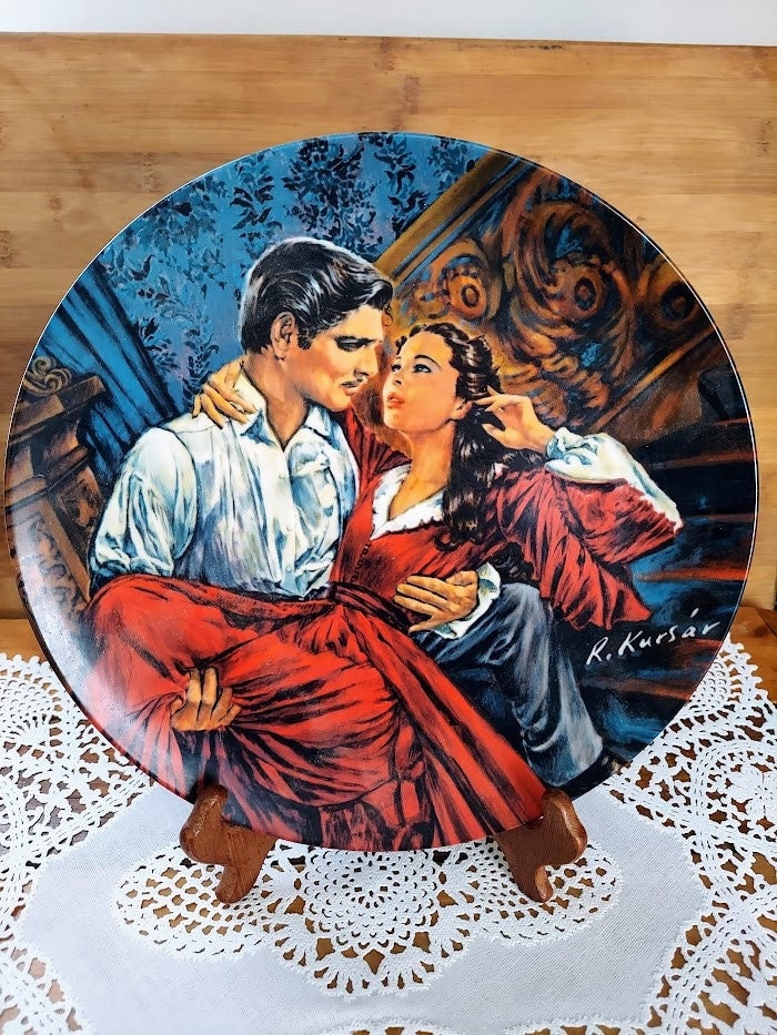 Vintage KNOWLES Gone With the Wind 10