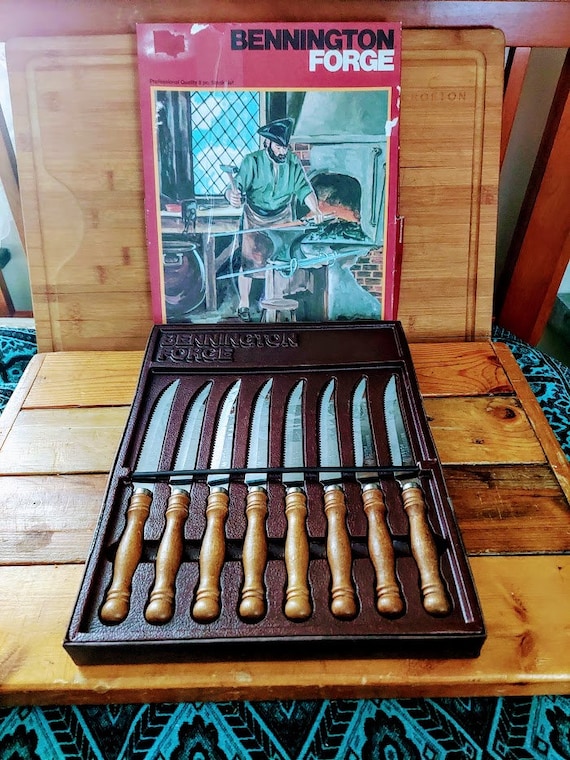 Vintage Set of Eight BENNINGTON FORGE Stainless Serrated Steak