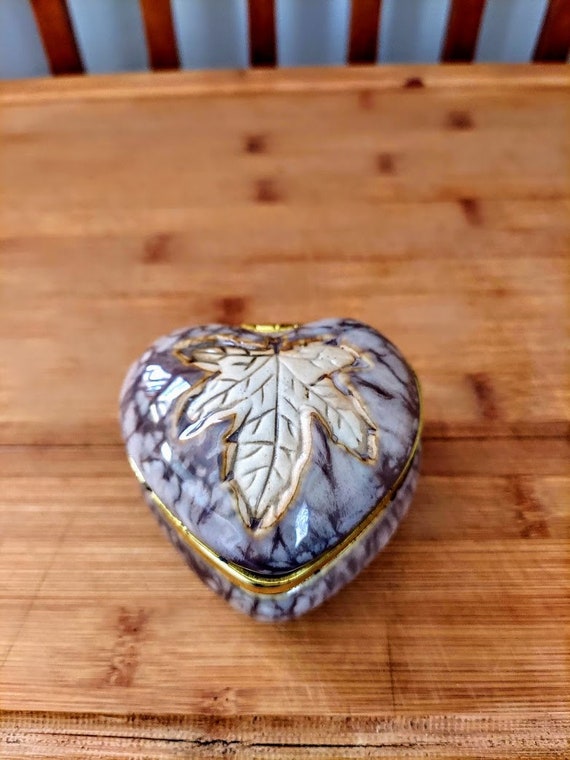 Vintage Ceramic Heart Shaped Trinket Box Leaf Shape, Retro Heart Shaped Trinket Box, Unique Gift for Her