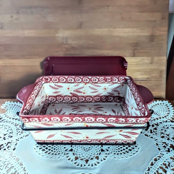 Vintage TEMPTATIONS "Old World" Cranberry Ceramic Rectangular Baker with Glass Trivet and Rod Iron Carrier with Cover