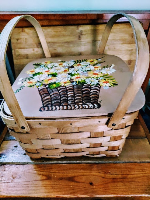 Large Vintage Woven Wood Weave Classic Picnic Basket With Hand