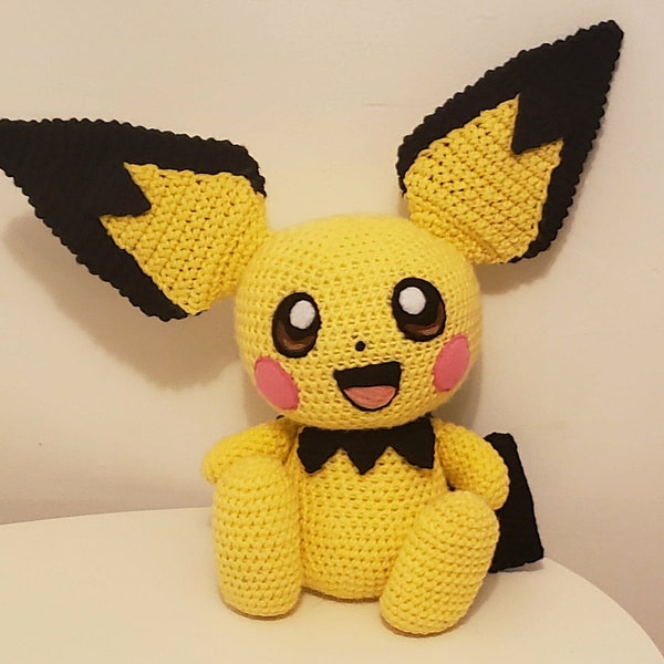 Modèle de crochet de souris jaune | Amigurumi