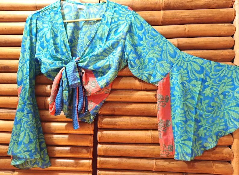 Top blouse made of recycled silk sari fabric, with butterfly sleeves 5