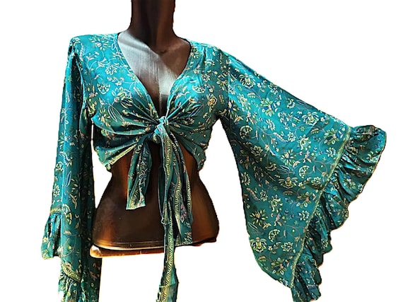 Camisa top blusa seda reciclada de  sari anudado mangas campana ancha con con volante