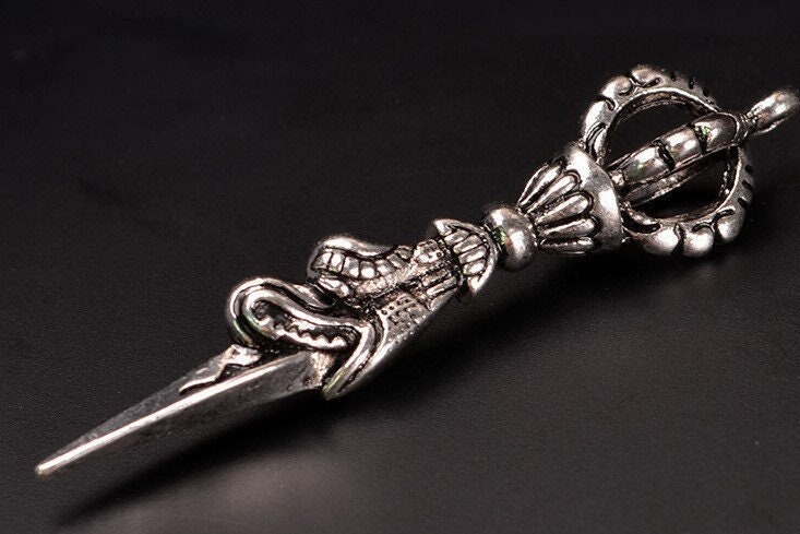 Pendant Phurba vajra , Tibetan silver. Tibet. Nepal.
