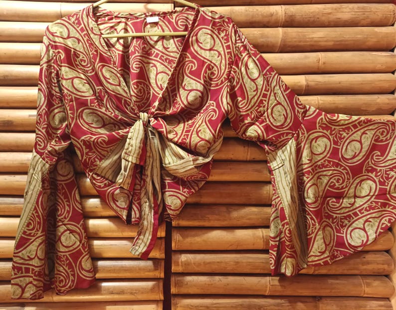 Top blouse made of recycled silk sari fabric, with butterfly sleeves 1