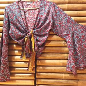 Top blouse made of recycled silk sari fabric, with butterfly sleeves 11
