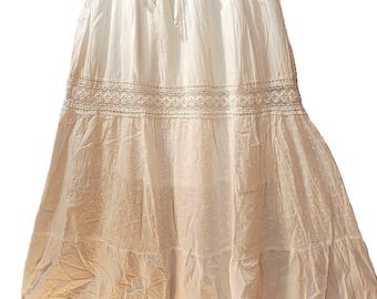 White cotton skirt, Ibizan style, 100% cotton, handmade. India.