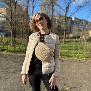 Straw fanny pack for women, Beige belt bag, crochet raffia bag, straw boho hip purse, bum bag, straw belt pouch, raffia banana bag