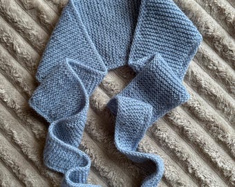 Petite écharpe Sophie bleu ciel. Alpaga tricoté écharpe Sophie petite écharpe foulard. Petite écharpe tendance faite main, plusieurs couleurs