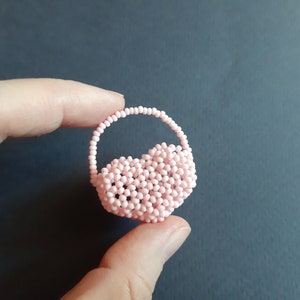 Puppen TASCHE. Miniatur Herz Tasche Fashion Doll Handtasche. Winziges Luxus-Puppenzubehör