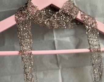 Écharpe mince et brillante à sequins de l'an 2000 - Petite cravate étroite de luxe tricotée à la main, écharpe brillante pour femme