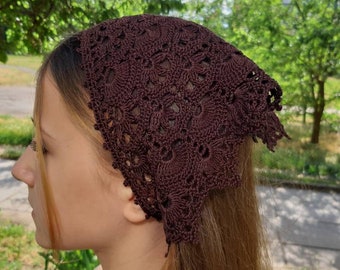 Brown lace bandana headband. Beach crochet kerchief. Lace triangle head scarf designer. Summer cotton kerchief. Lace head band for girl