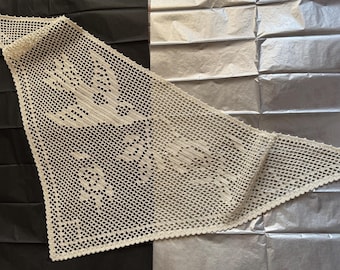 Designer Filet Crochet Shawl Large Cotton Triangle Shawl Bird Floral Lace Shawl Handmade Boho Headscarf Luxury Wrap