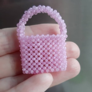 Puppen TASCHE. Miniatur Modepuppe Handtasche. Winziges Luxus-Puppenzubehör