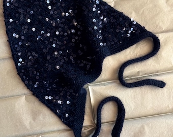 Foulard en angora à paillettes. Foulard brillant style bandana pour femme. Bandeau foulard d'hiver. Accessoire de coiffure tendance