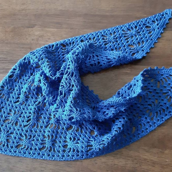 Blue elegant triangle head scarf bandana. Crochet triangle neck scarf navy bandana. Summer cotton kerchief hair scarf lace headband