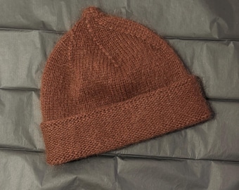 Bonnet angora tricoté main marron, bonnet d'hiver pelucheux doux, chapeau tendance Pinterest, bonnet angora tricoté main chaud, accessoire d'hiver pour femme confortable
