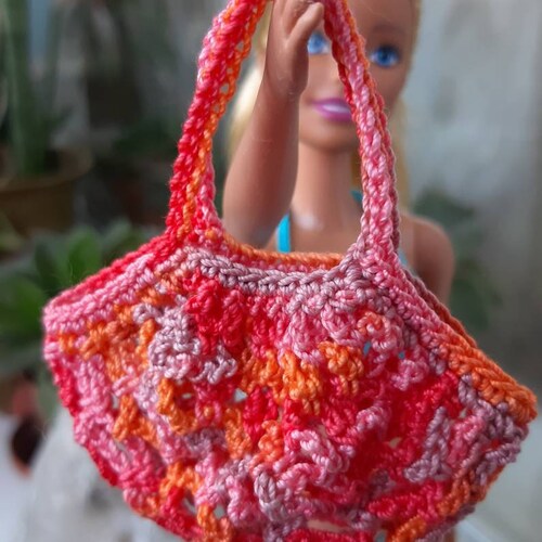 Orange Miniature String Bag for doll. Dollhouse Accessories shops 1:6 scale doll. Tiny Retro Net Bag. Shopping Bag for Dolls. Beach doll handbag